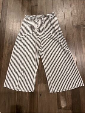 Crescent White and Navy Striped Wide-Leg Bottoms